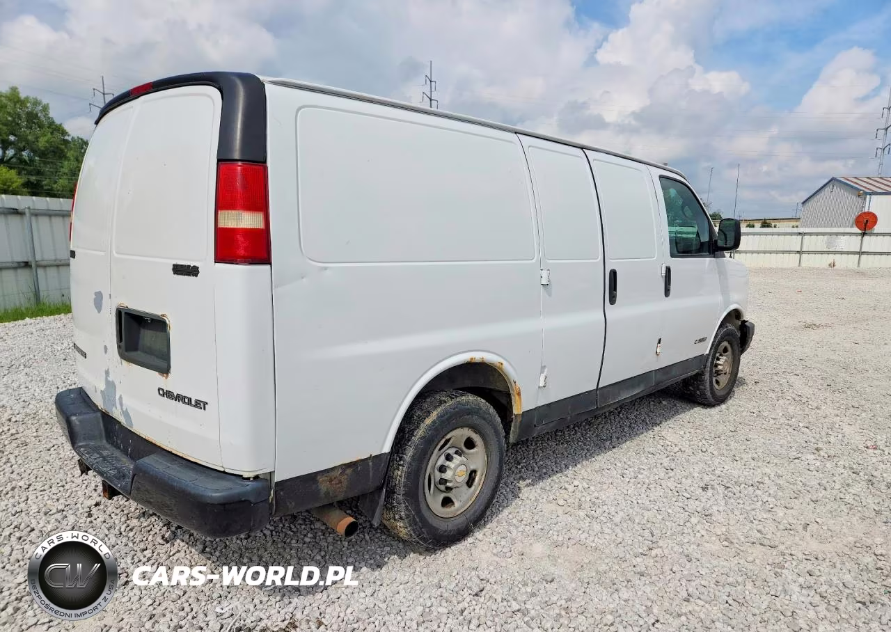 2005 Chevrolet Express G2500 VIN:1GCGG25U051164738 - 3