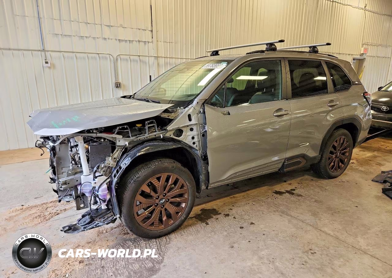 2025 Subaru Forester Sport – zdjęcie 1 z 14