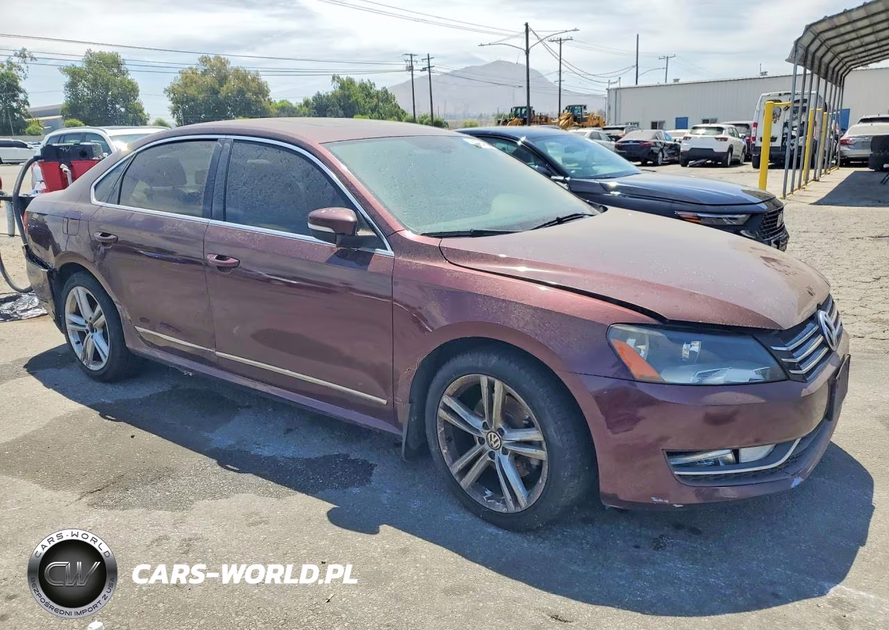 2013 Volkswagen Passat Se VIN:1VWBN7A38DC031235 - 4