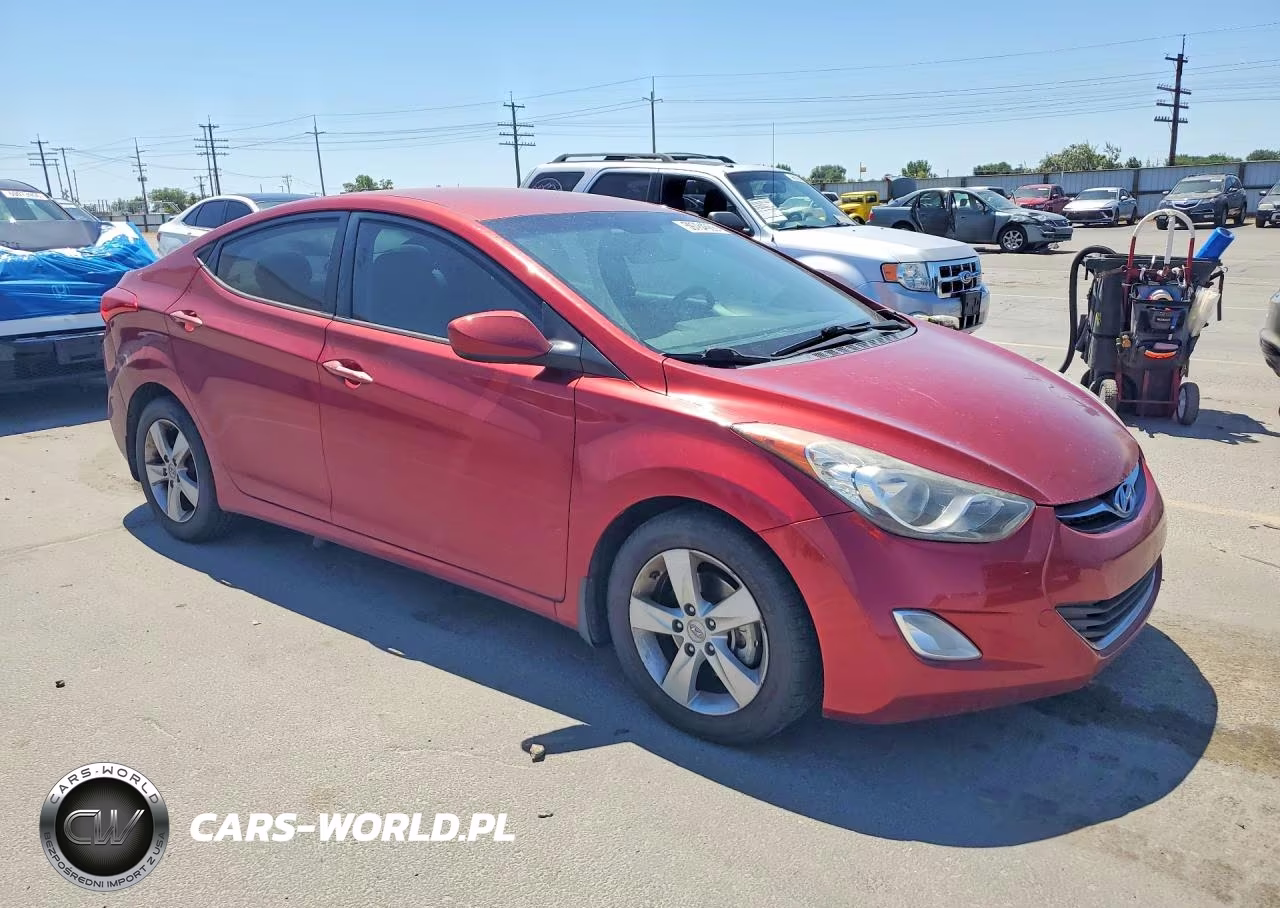 2013 Hyundai Elantra Gls VIN:5NPDH4AE0DH396886 - 4
