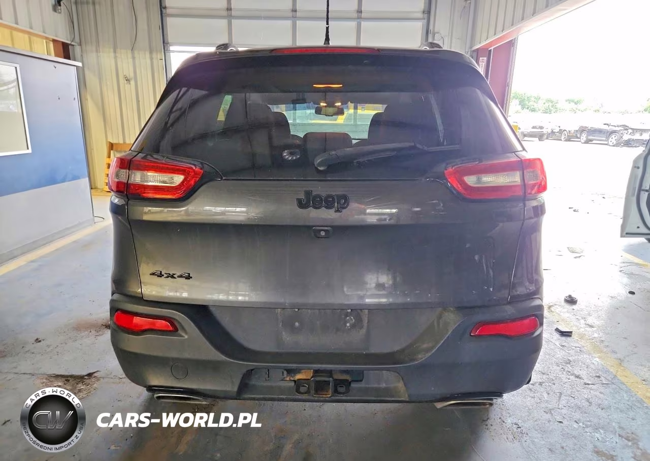 2015 Jeep Cherokee Latitude VIN:1C4PJMCS0FW719867 - 6