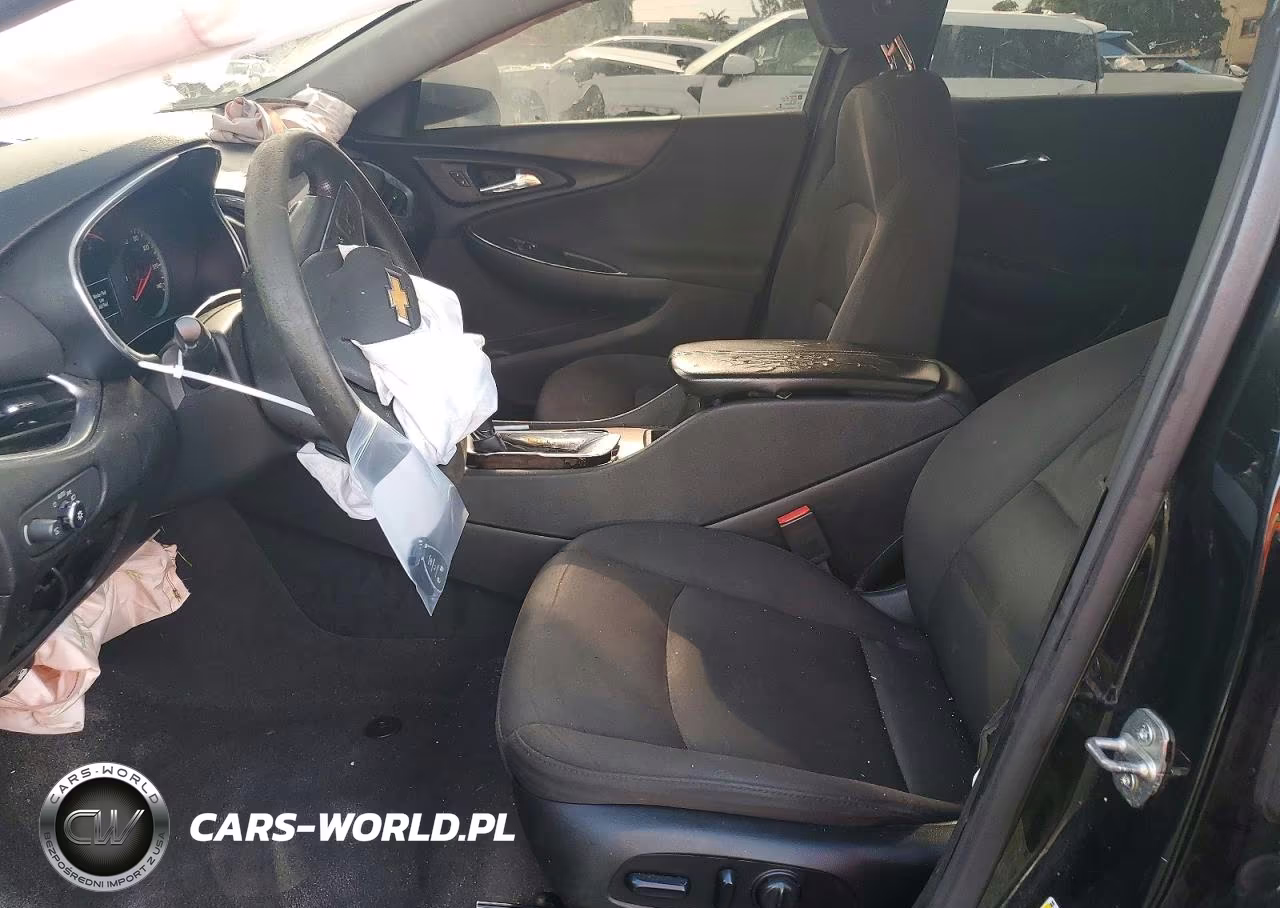 2019 Chevrolet Malibu Lt VIN:1G1ZD5ST7KF135100 - 7