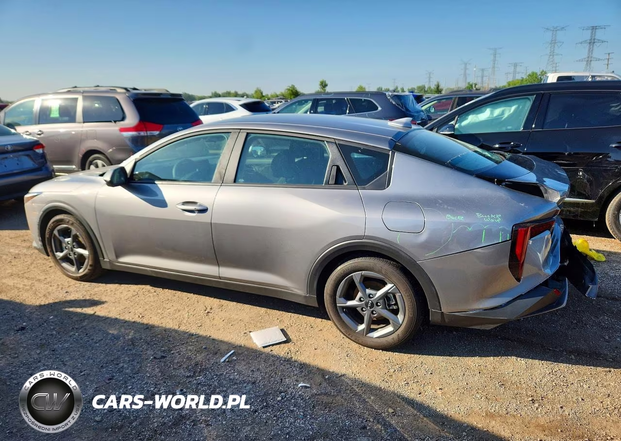 2025 Kia K4 Lxs VIN:3KPFT4DE4SE181547 - 2