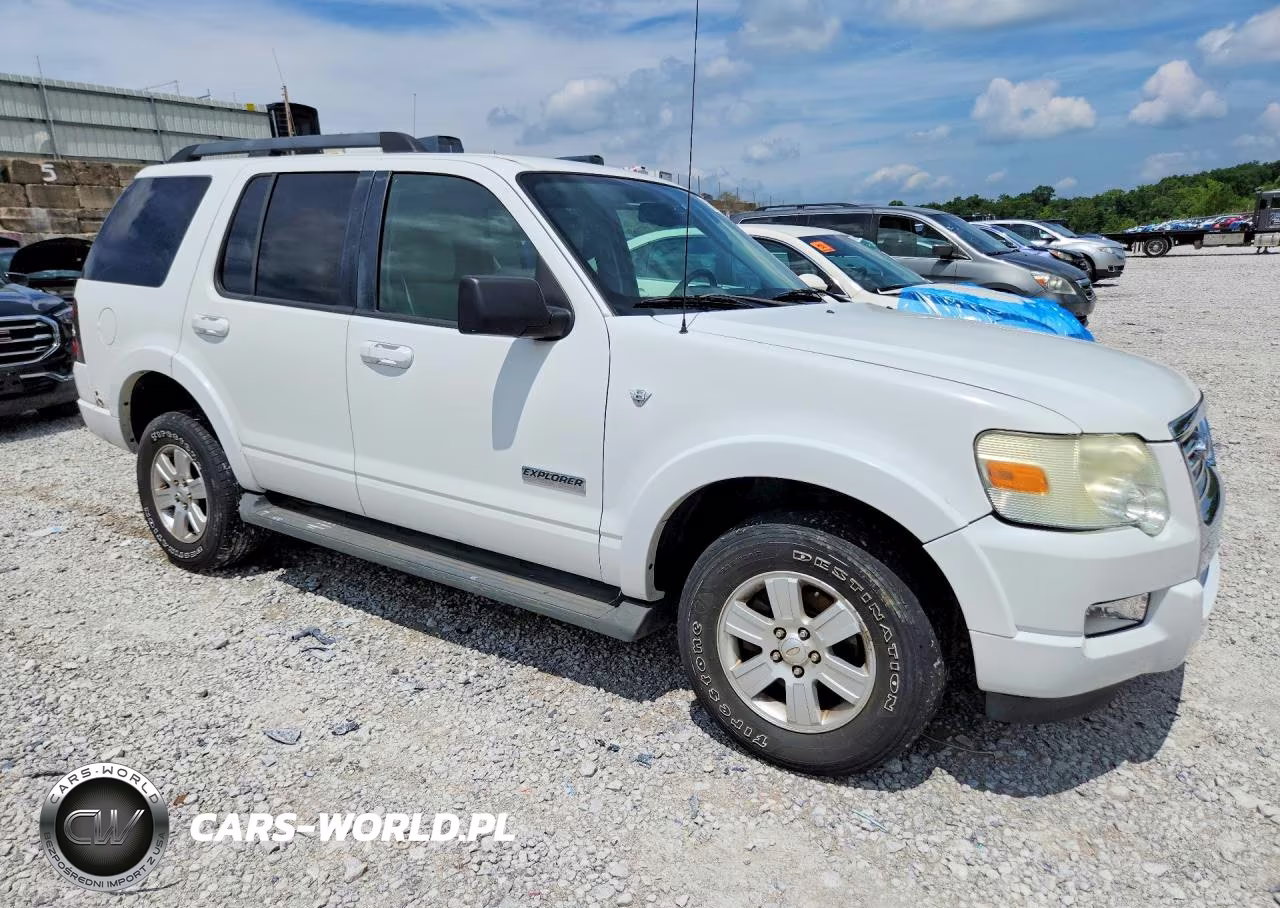2008 Ford Explorer Xlt VIN:1FMEU73898UA98112 - 4
