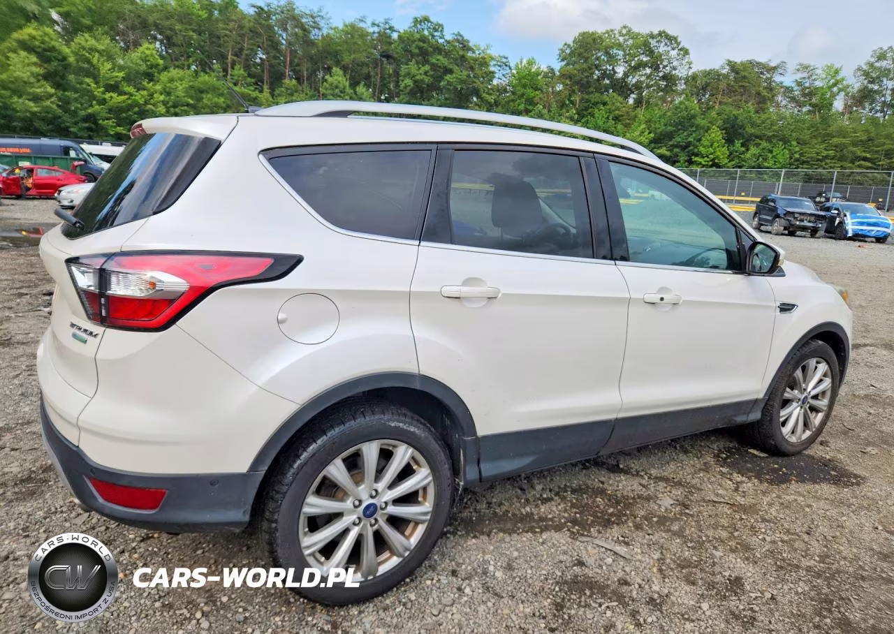 2017 Ford Escape Titanium VIN:1FMCU0JD6HUC73561 - 3