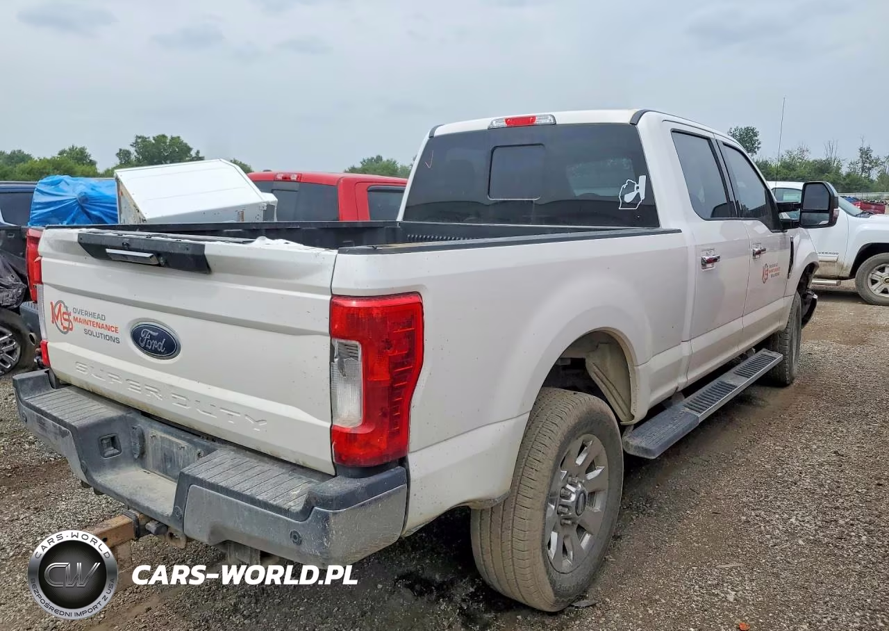 2018 Ford F250 Super Duty VIN:1FT7W2B66JEC55265 - 3