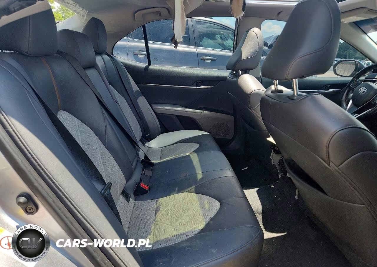 2019 Toyota Camry Xle VIN:4T1B11HK2KU700076 - 10