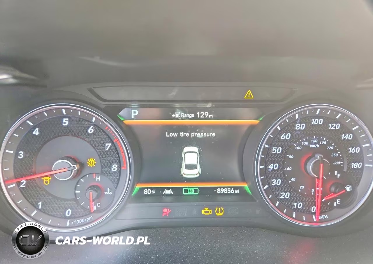 2019 Genesis G70 2.0T Advanced VIN:KMTG44LA6KU040160 - 9
