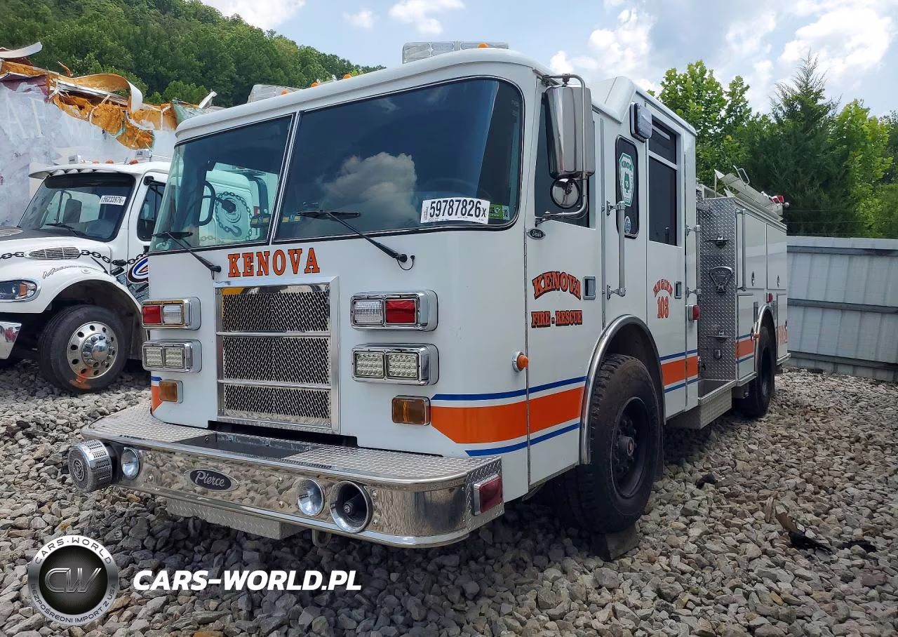 2000 Pierce Mfg. Inc. Pierce - Fire Truck – zdjęcie 1 z 13
