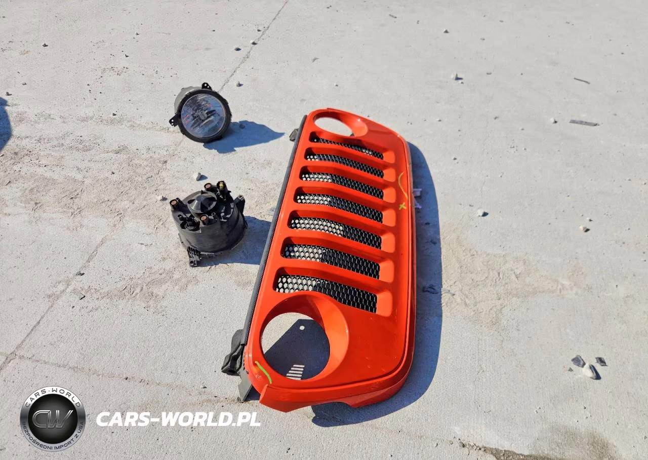 2020 Jeep Wrangler Unlimited Sport VIN:1C4HJXDG8LW212470 - 12
