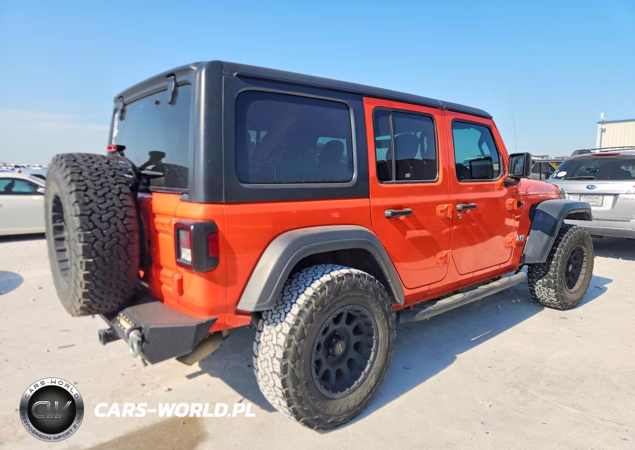 2020 Jeep Wrangler Unlimited Sport VIN:1C4HJXDG8LW212470 - 3