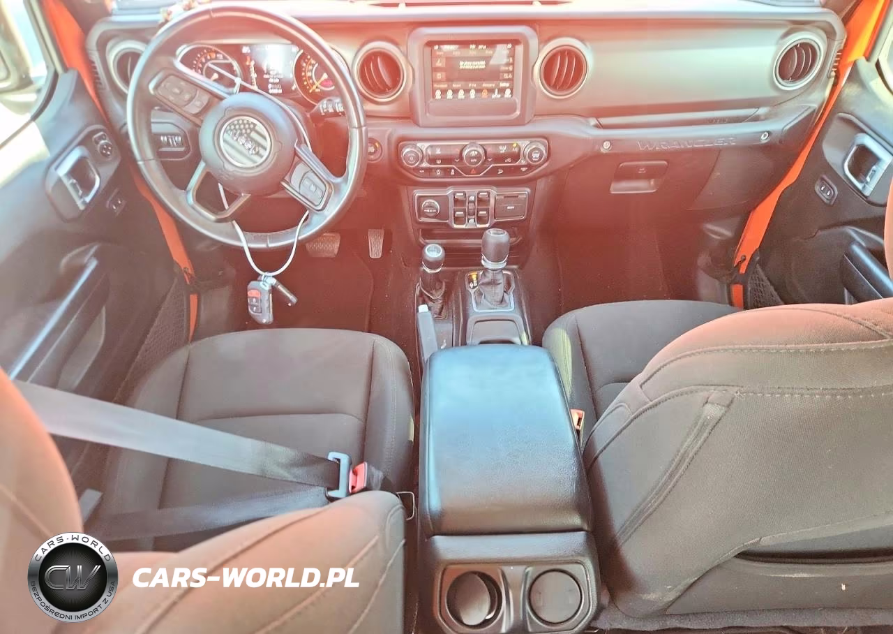2020 Jeep Wrangler Unlimited Sport VIN:1C4HJXDG8LW212470 - 8
