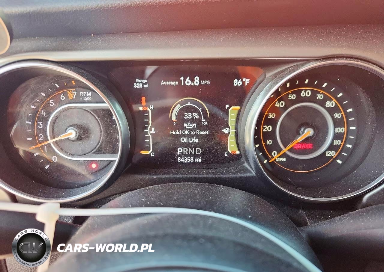 2020 Jeep Wrangler Unlimited Sport VIN:1C4HJXDG8LW212470 - 9