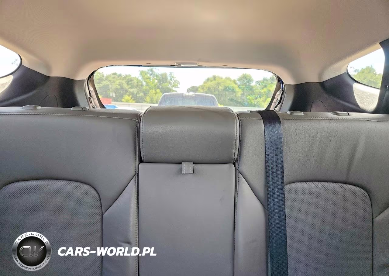 2017 Hyundai Santa Fe Sport 2.0T VIN:5XYZU3LA4HG380743 - 10