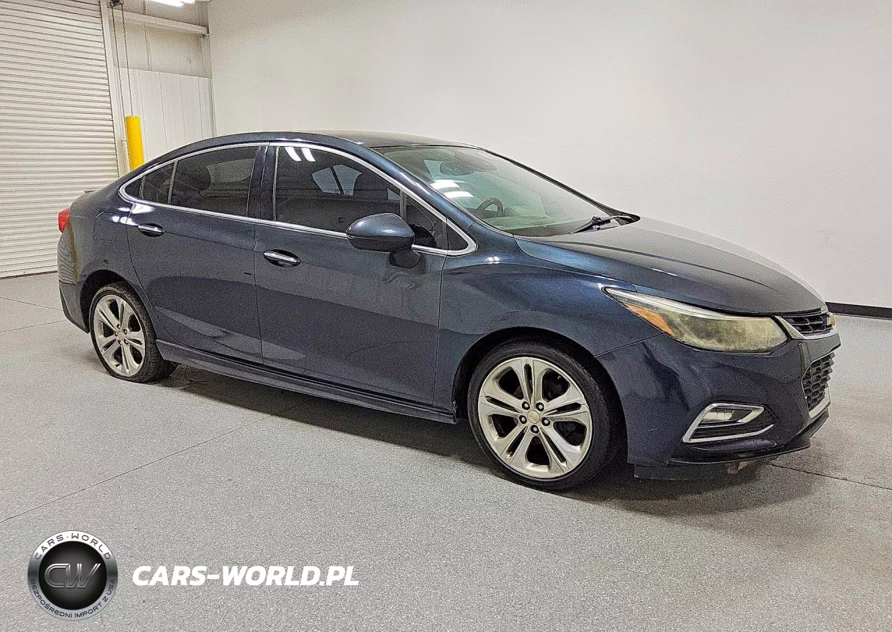 2017 Chevrolet Cruze Premier VIN:1G1BF5SMXH7147877 - 4