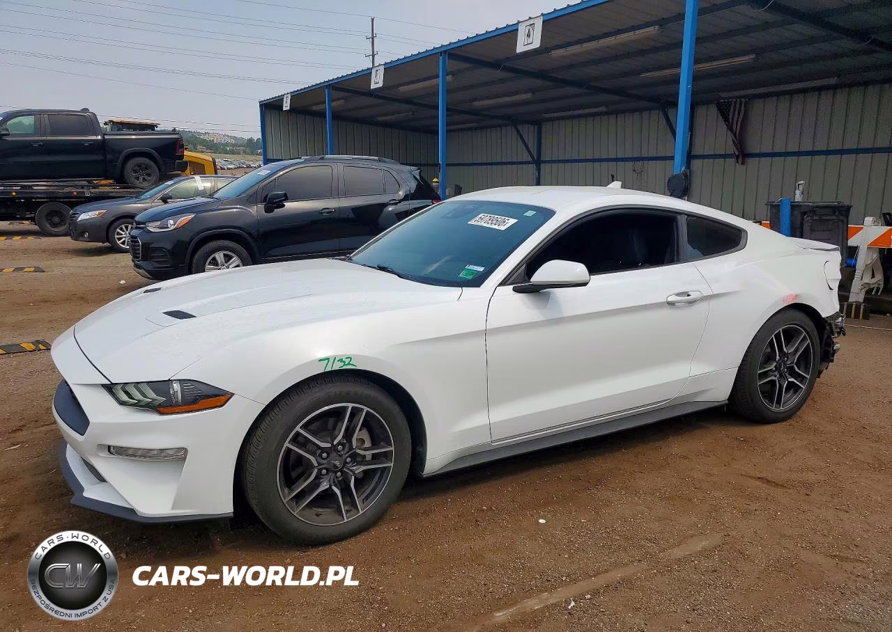 2022 Ford Mustang – zdjęcie 1 z 12