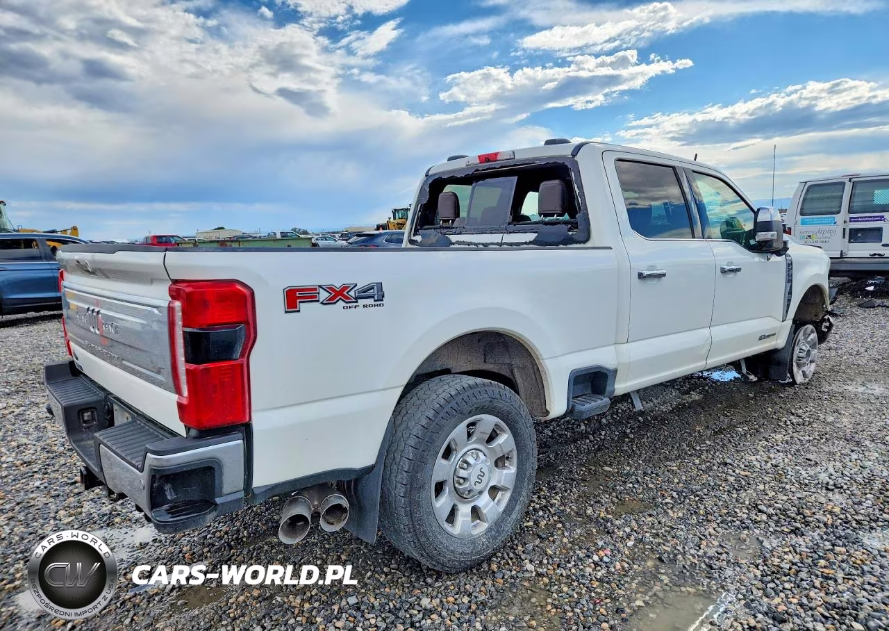 2024 Ford F250 Super Duty VIN:1FT8W2BT8RED91113 - 3