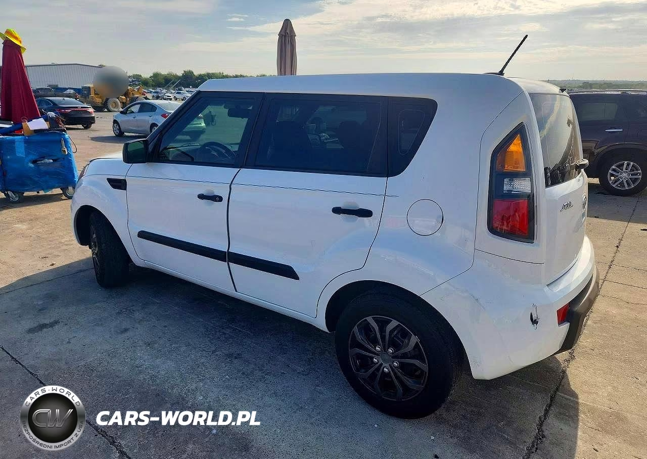 2011 Kia Soul VIN:KNDJT2A11B7717239 - 2