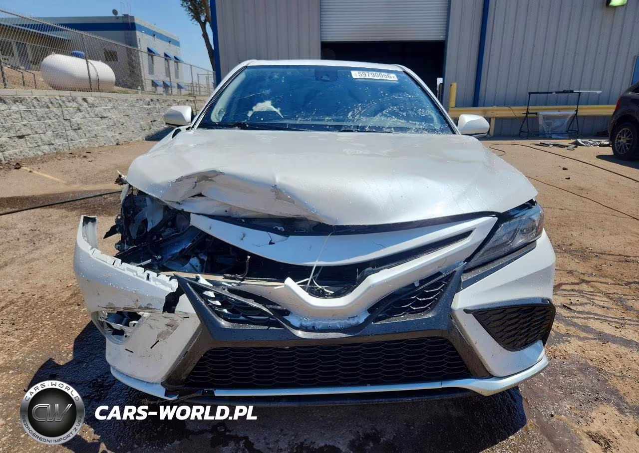 2021 Toyota Camry Xse VIN:4T1K31AKXMU031949 - 5