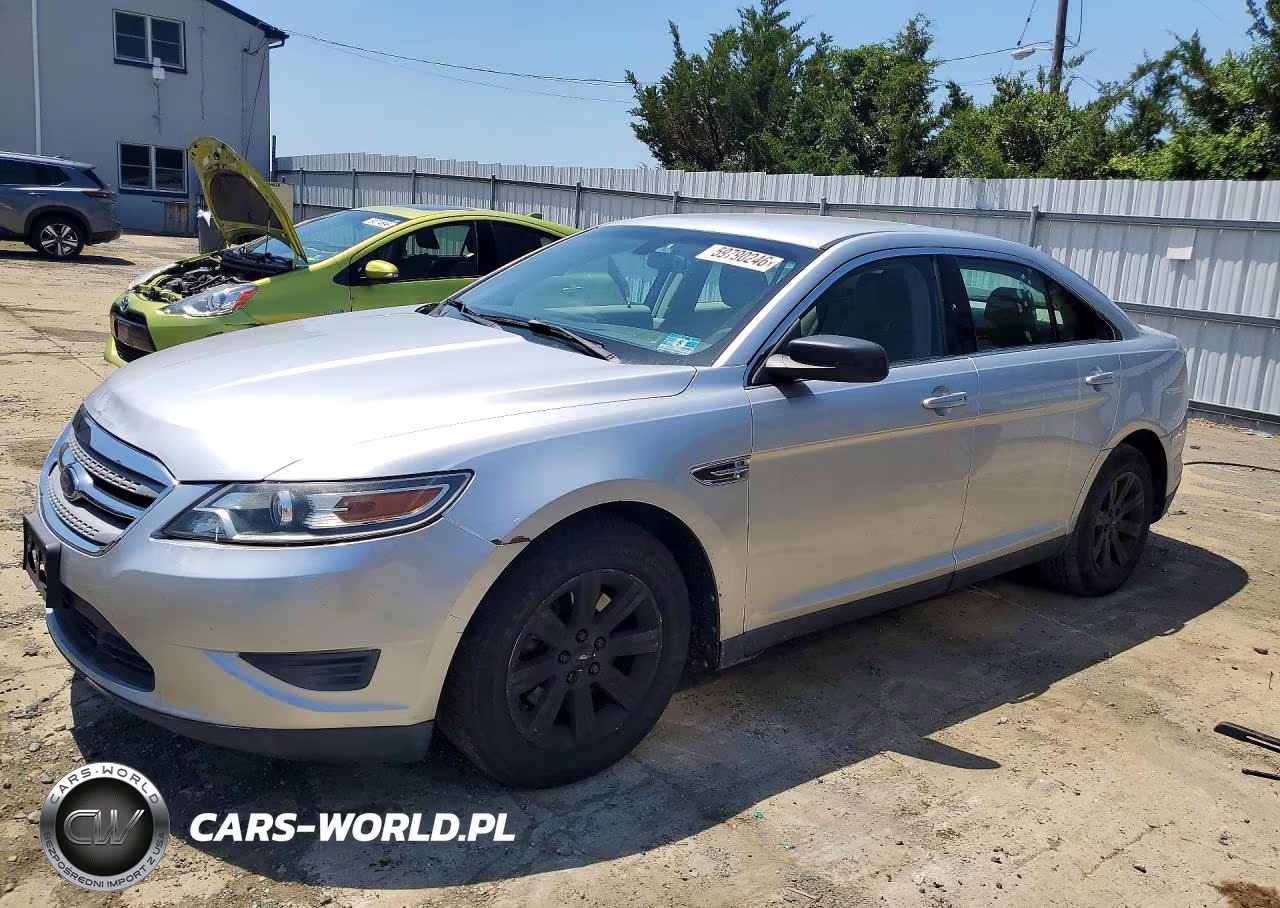 2010 Ford Taurus Se