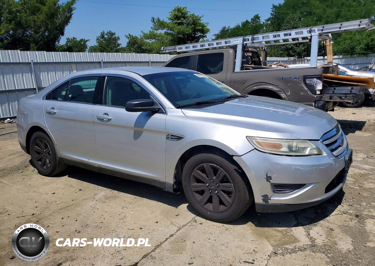 2010 Ford Taurus Se VIN:1FAHP2DW0AG131453 - 4