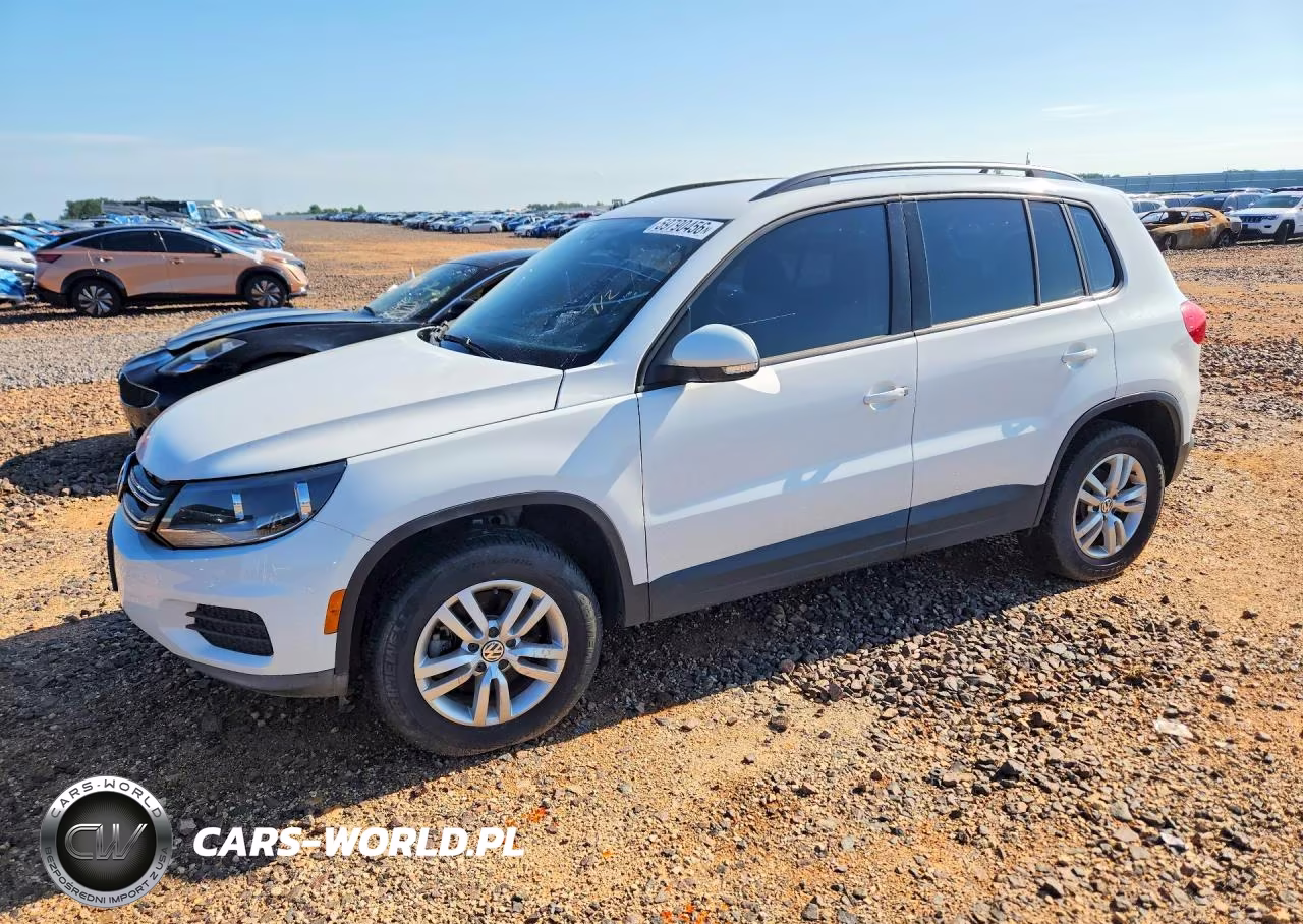 2017 Volkswagen Tiguan S – zdjęcie 1 z 14