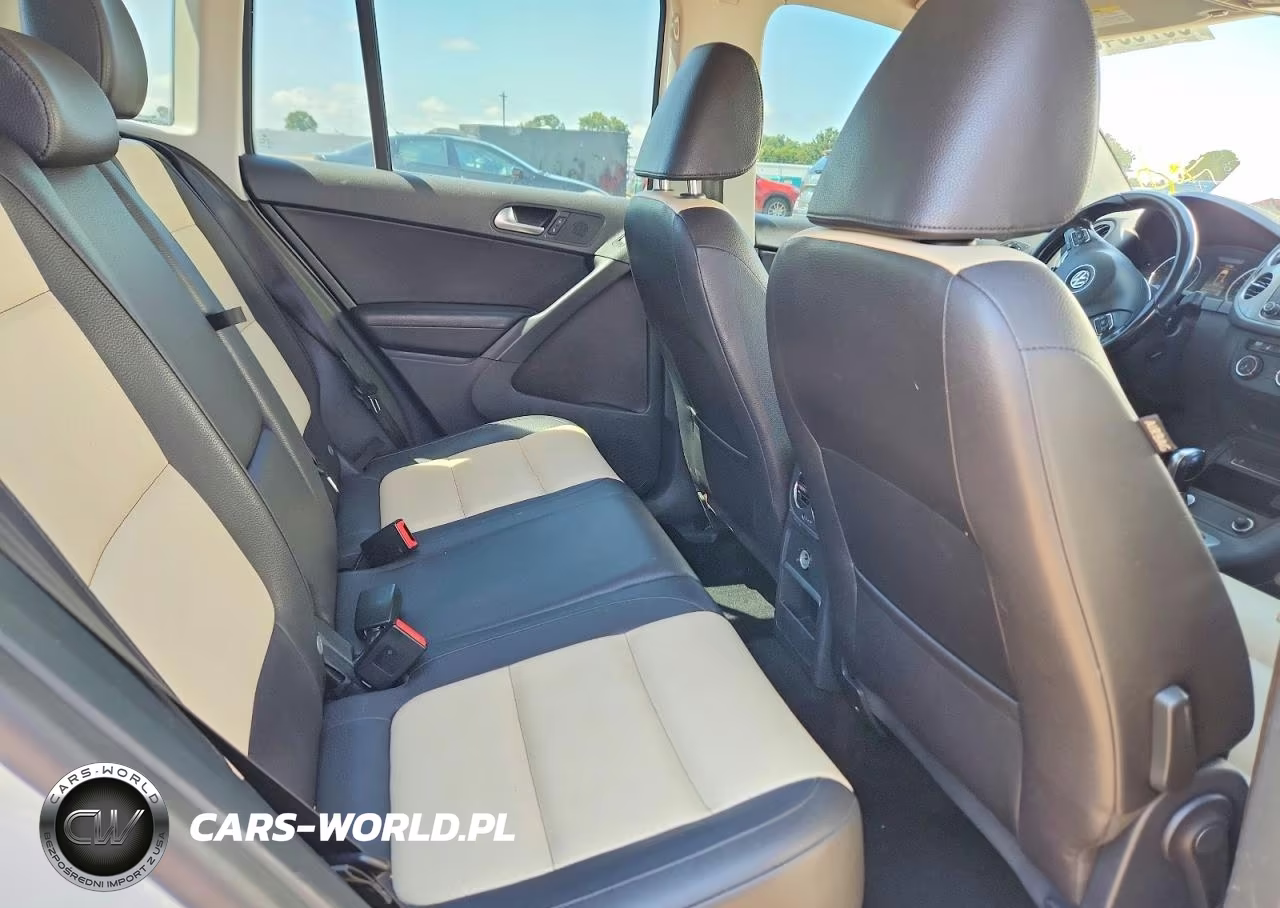 2017 Volkswagen Tiguan S VIN:WVGBV7AX5HK006452 - 11