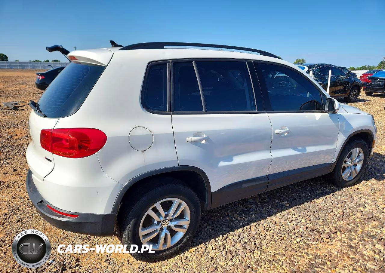 2017 Volkswagen Tiguan S VIN:WVGBV7AX5HK006452 - 3