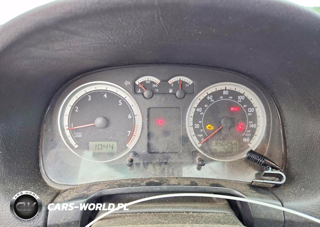 2004 Volkswagen Jetta Gl VIN:3VWRK69MX4M138607 - 9