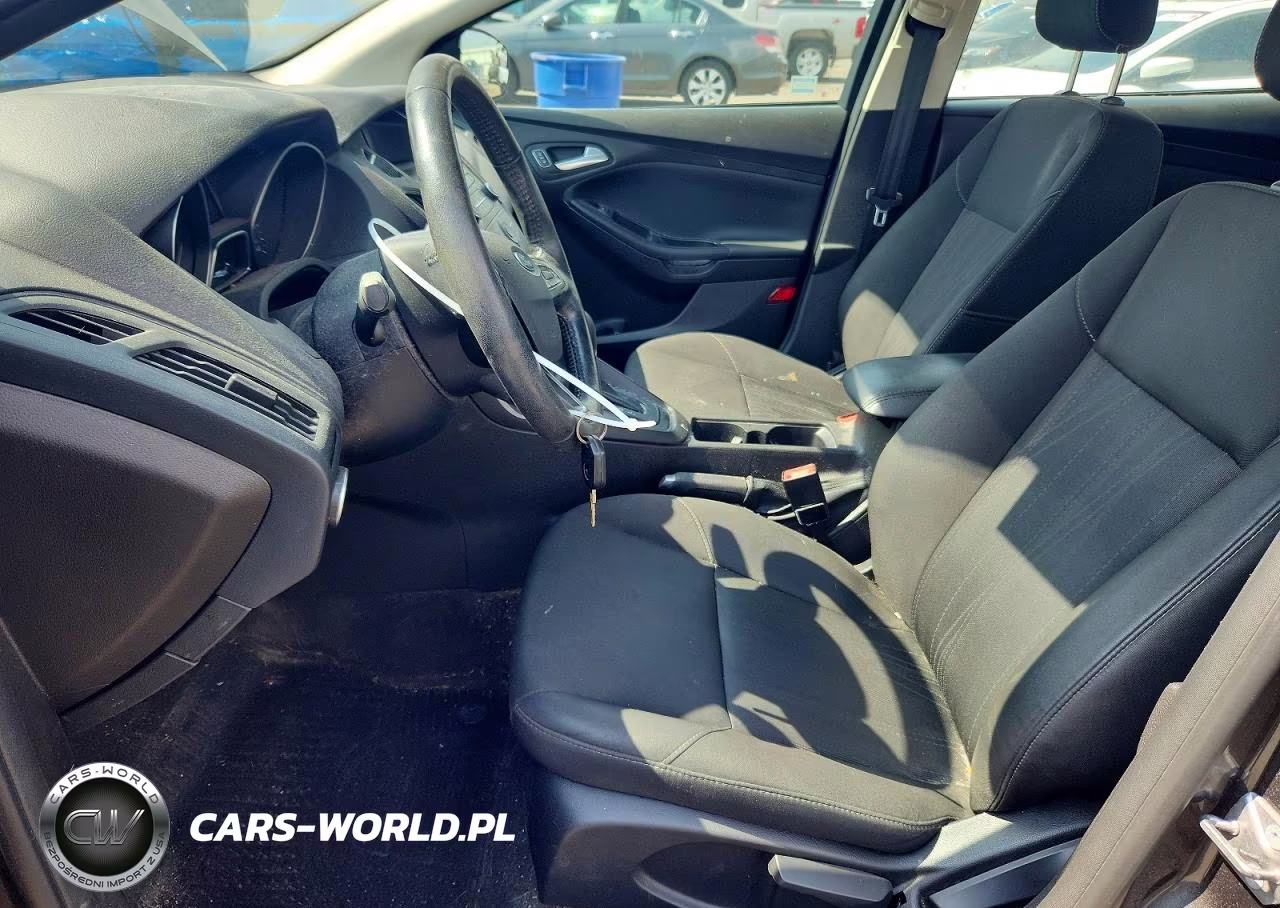 2018 Ford Focus Se VIN:1FADP3F21JL255060 - 7