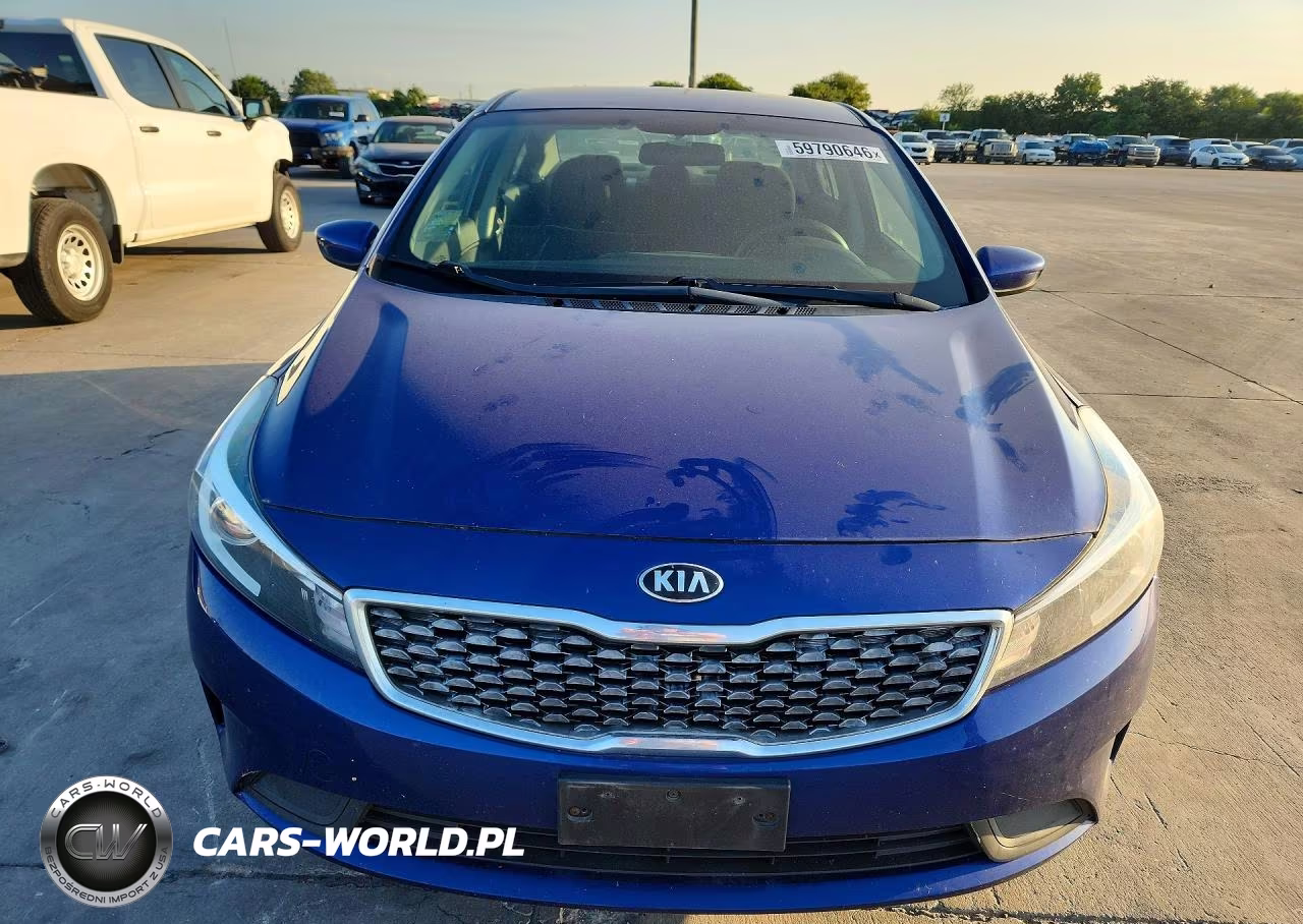 2018 Kia Forte Lx VIN:3KPFK4A7XJE169779 - 5