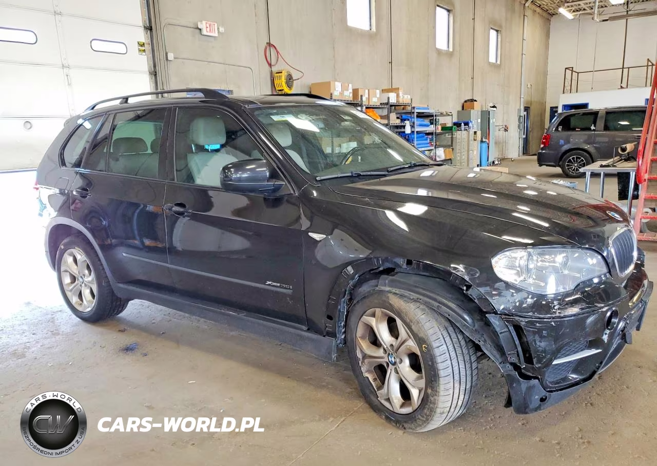 2012 BMW X5 xDrive35I VIN:5UXZV4C59CL767449 - 4