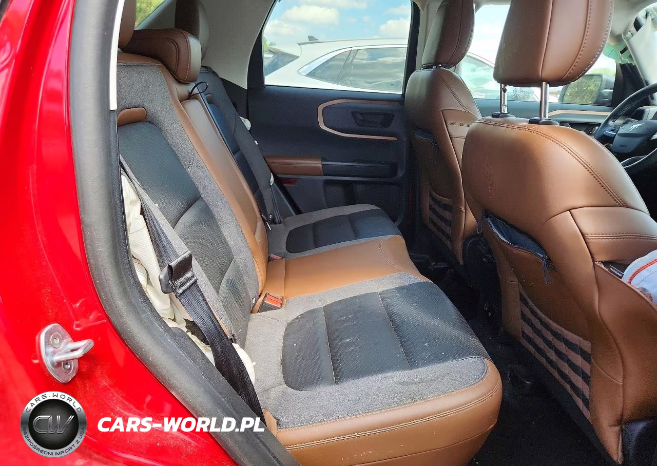 2021 Ford Bronco Sport Outer Banks VIN:3FMCR9C67MRB38319 - 11