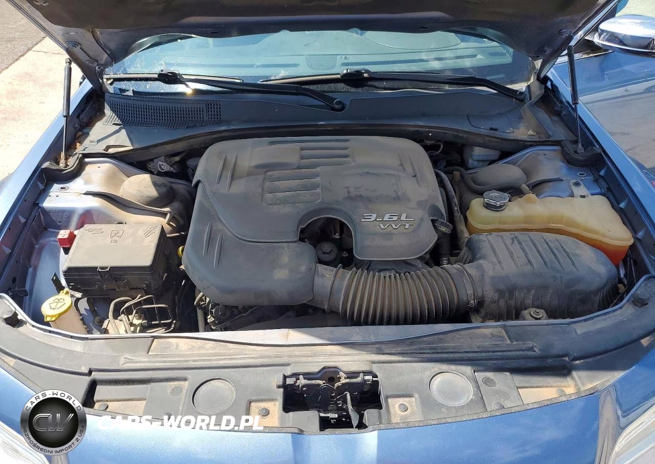 2011 Chrysler 300 Limited VIN:2C3CA5CG5BH582678 - 11
