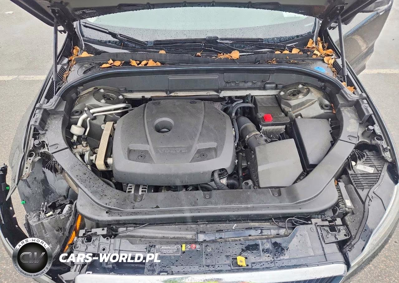 2018 Volvo Xc60 T5 Momentum VIN:YV4102RK4J1064815 - 12