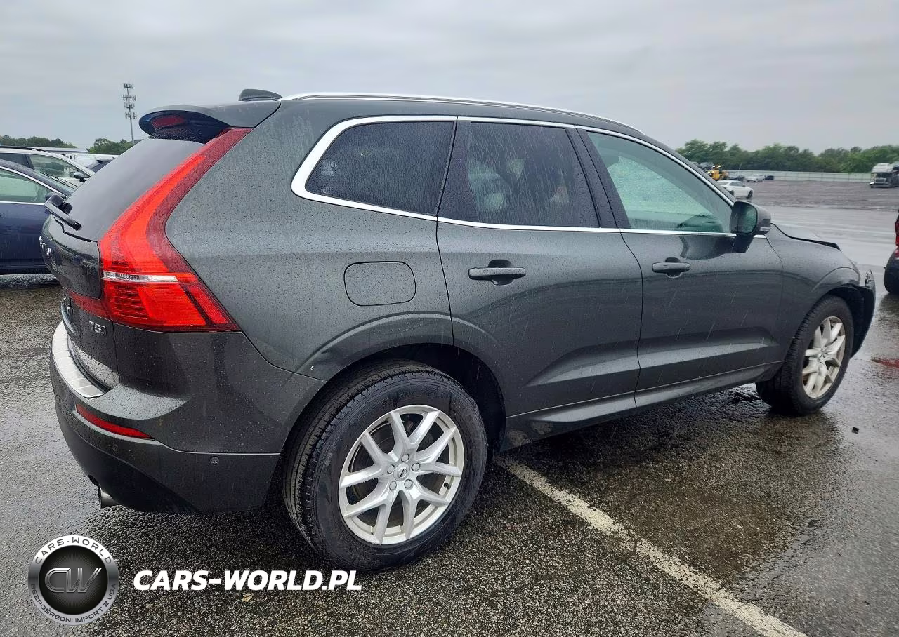 2018 Volvo Xc60 T5 Momentum VIN:YV4102RK4J1064815 - 3