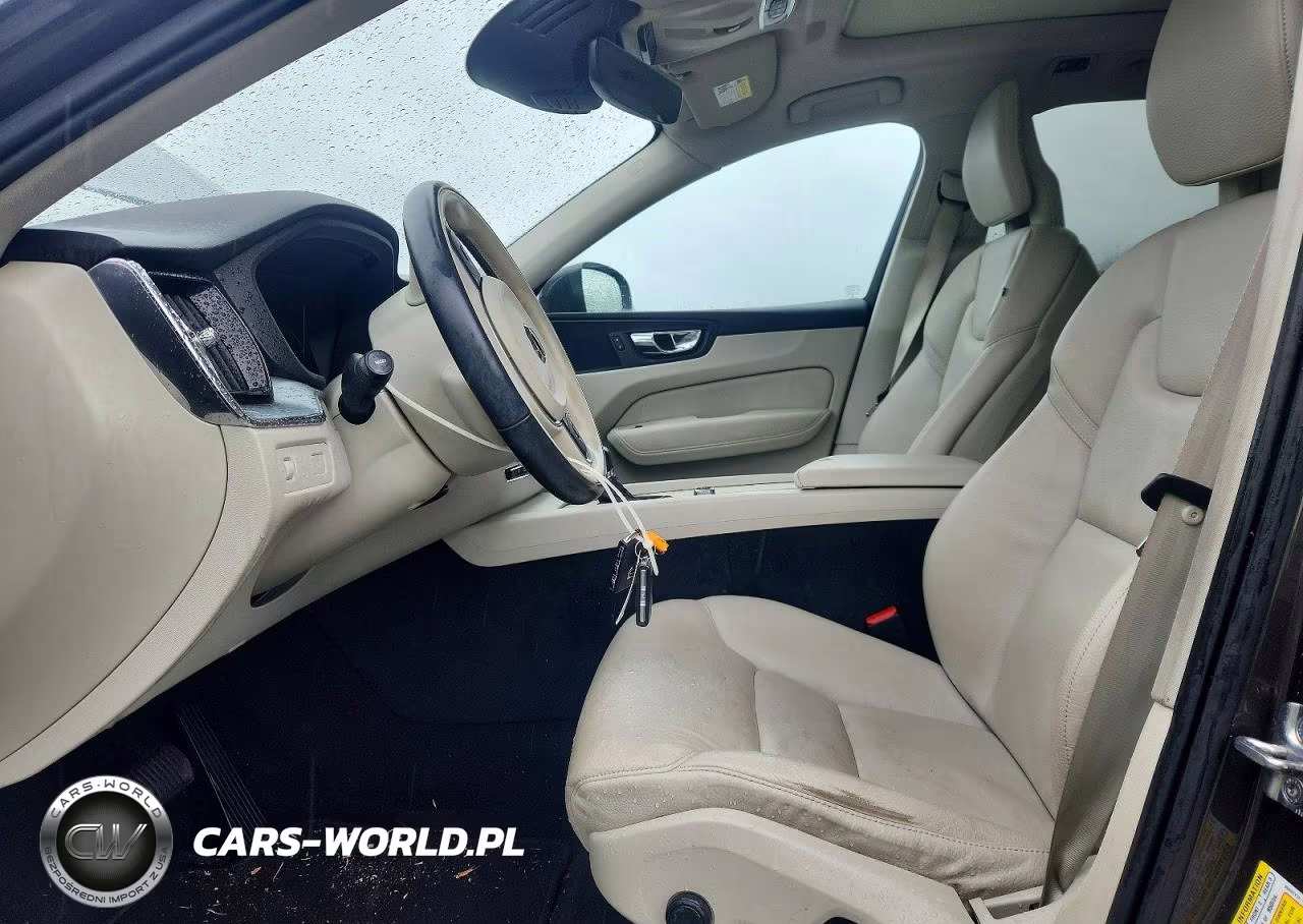 2018 Volvo Xc60 T5 Momentum VIN:YV4102RK4J1064815 - 7