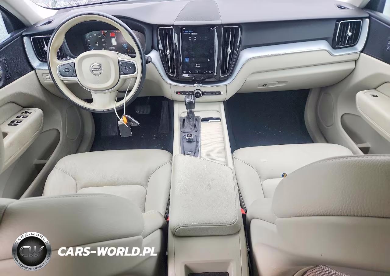 2018 Volvo Xc60 T5 Momentum VIN:YV4102RK4J1064815 - 8