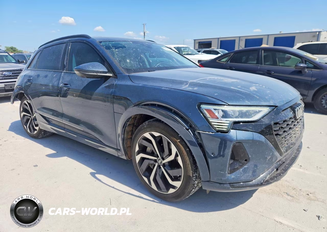 2024 Audi Q8 E-Tron Premium Plus VIN:WA15AAGE7RB048567 - 4