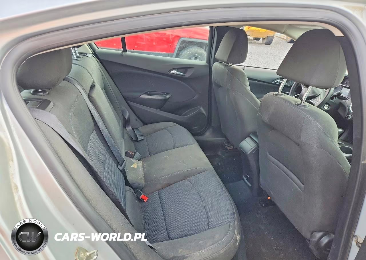 2018 Chevrolet Cruze Lt VIN:1G1BE5SM9J7180376 - 10