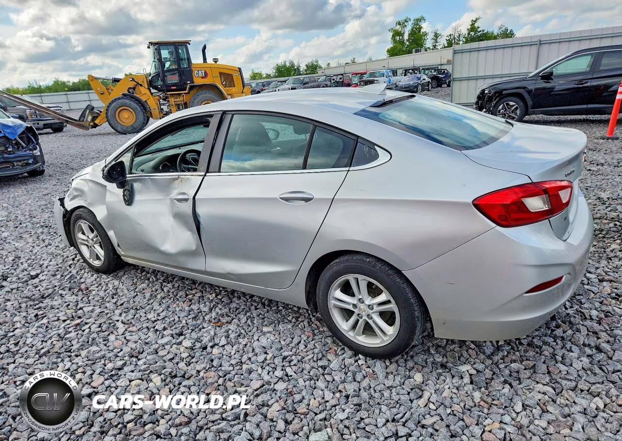 2018 Chevrolet Cruze Lt VIN:1G1BE5SM9J7180376 - 2
