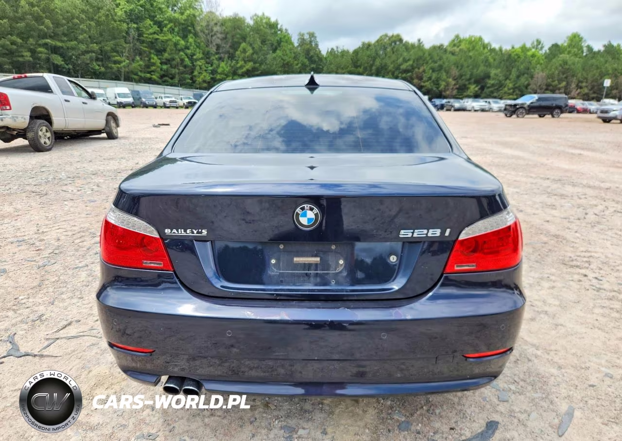 2010 BMW 528 Xi VIN:WBANV1C50AC445470 - 6