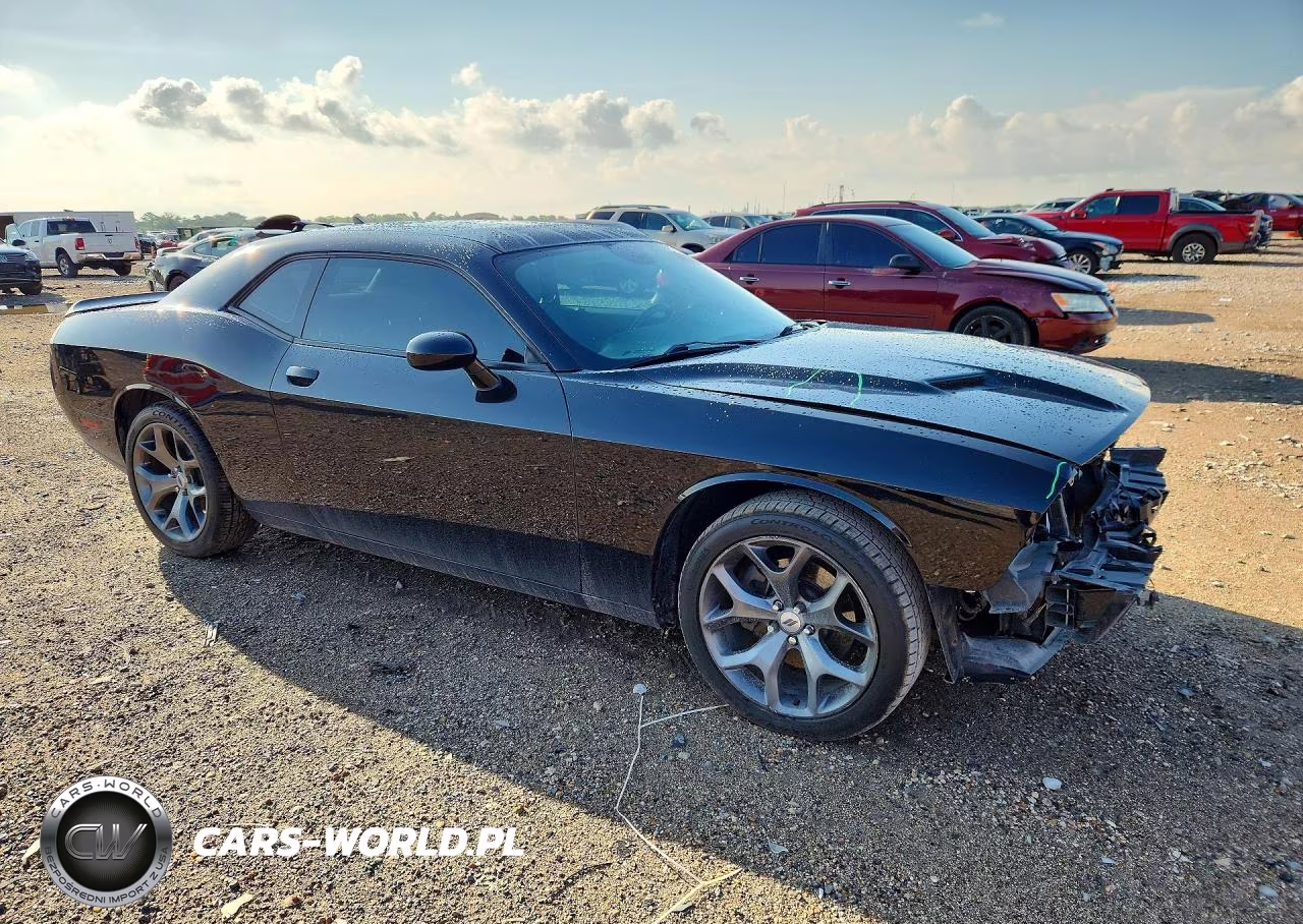 2018 Dodge Challenger Sxt VIN:2C3CDZAG7JH161481 - 4