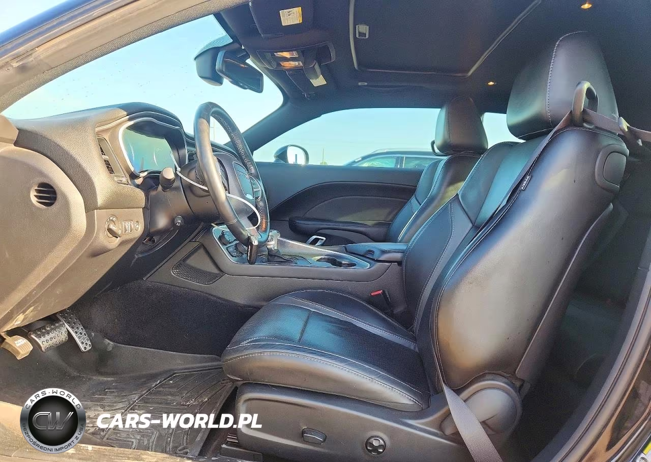 2018 Dodge Challenger Sxt VIN:2C3CDZAG7JH161481 - 7