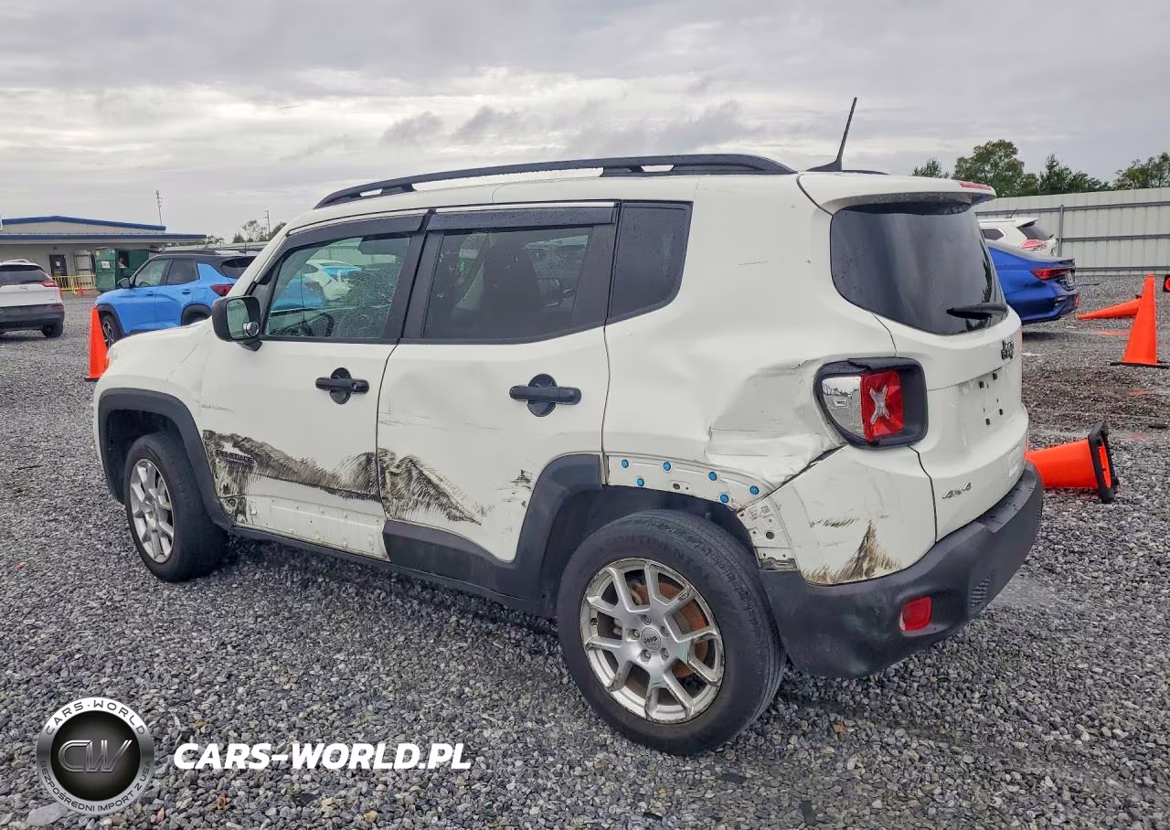 2023 Jeep Renegade Latitude VIN:ZACNJDB14PPP70381 - 2