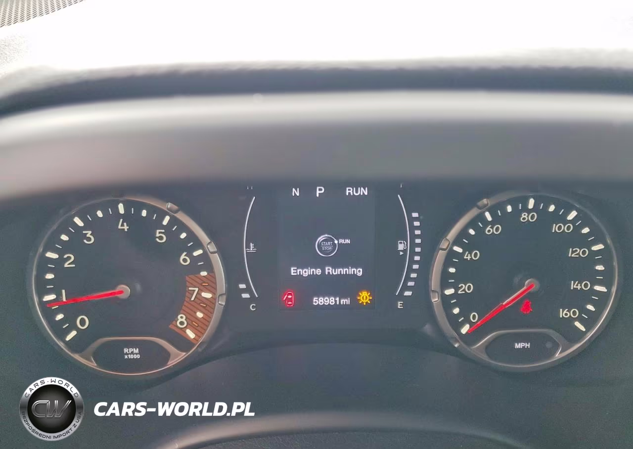 2023 Jeep Renegade Latitude VIN:ZACNJDB14PPP70381 - 9
