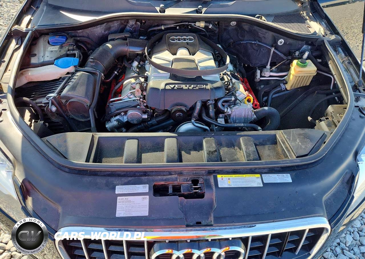 2015 Audi Q7 Premium Plus VIN:WA1LGAFE7FD033185 - 12