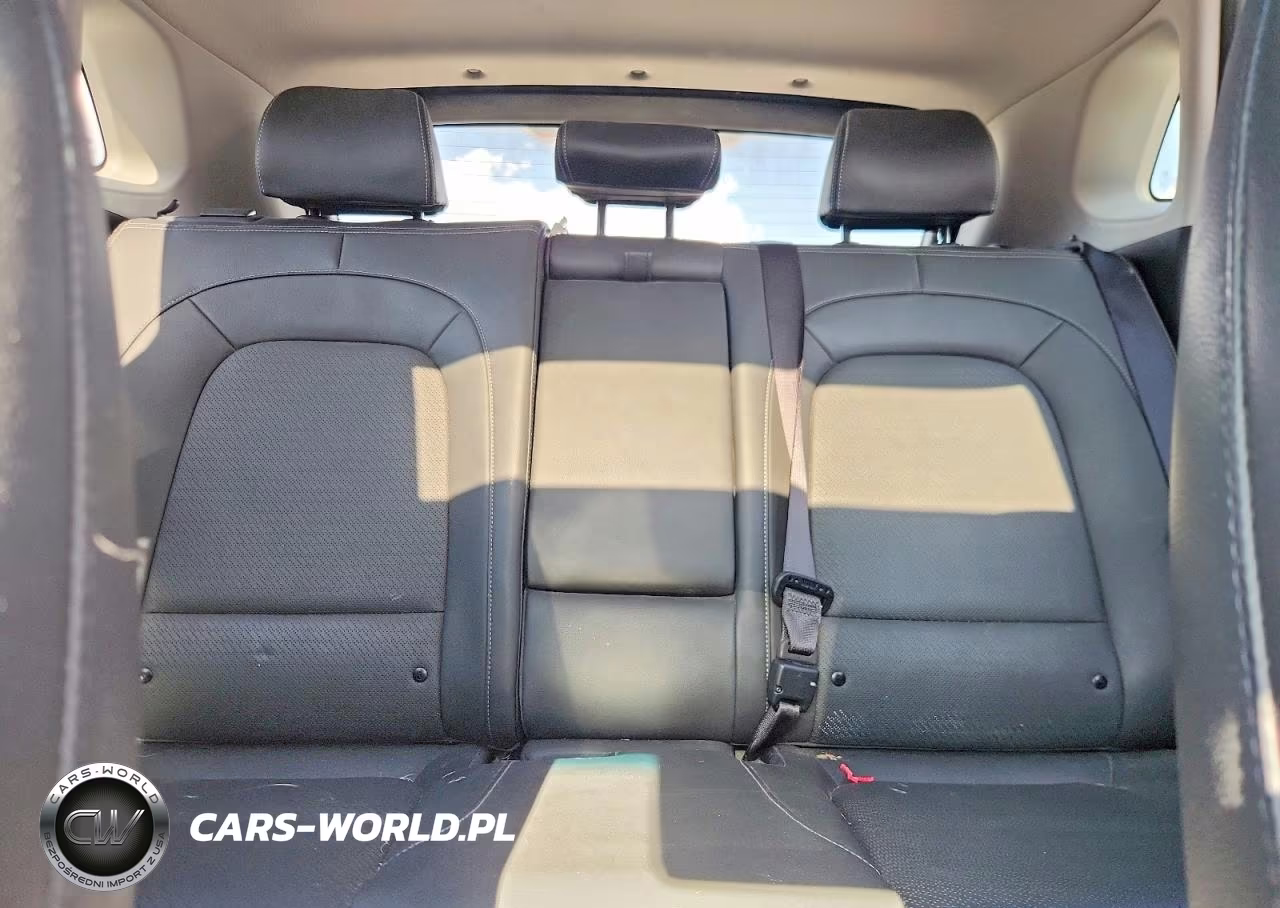 2018 Hyundai Kona Limited VIN:KM8K33A52JU107004 - 10