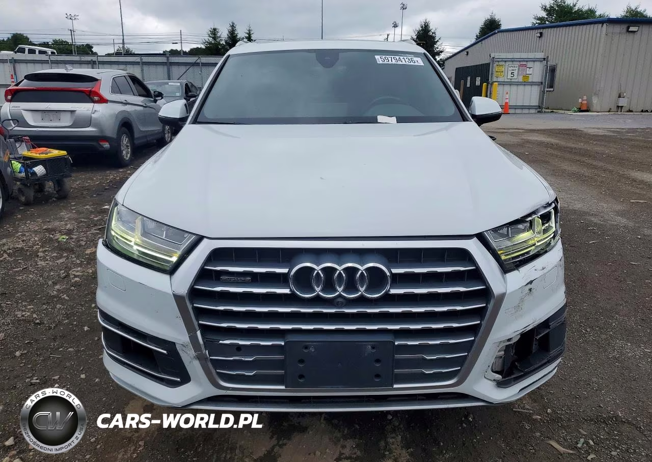 2017 Audi Q7 Premium Plus VIN:WA1LAAF78HD029748 - 5