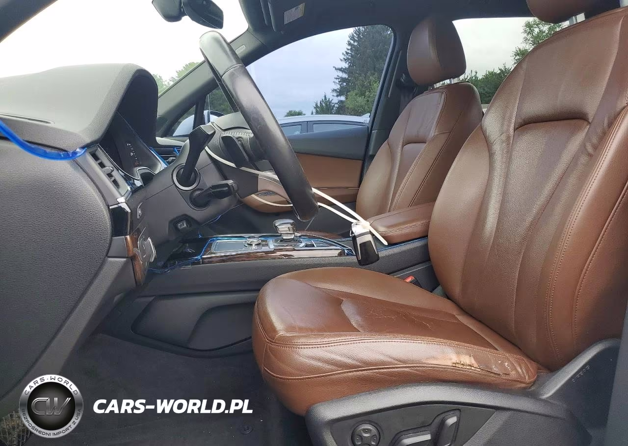 2017 Audi Q7 Premium Plus VIN:WA1LAAF78HD029748 - 7